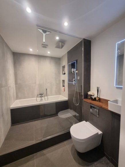 Bathroom En-suite - SE1